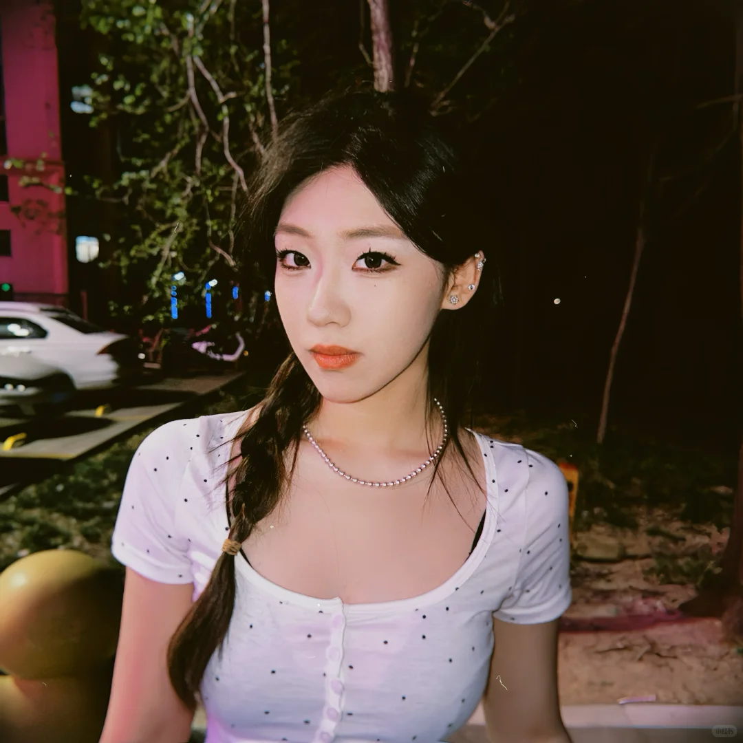 放一张美脸