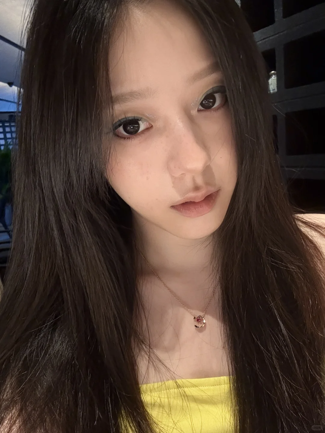 这样自拍挺漂亮的