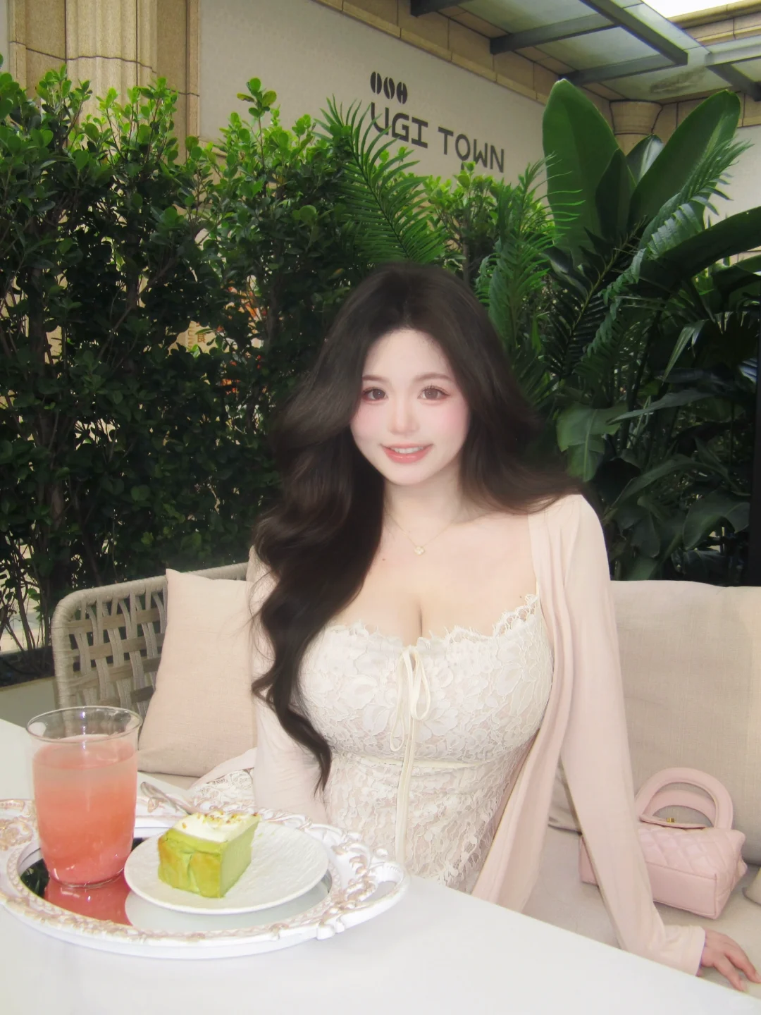 微胖白月光蕾丝连衣裙💗谁懂温柔姐系感🫶🏻