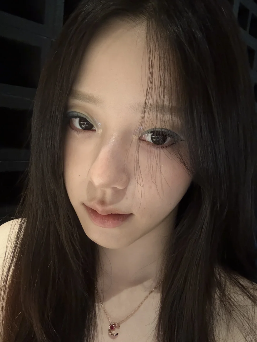 这样自拍挺漂亮的