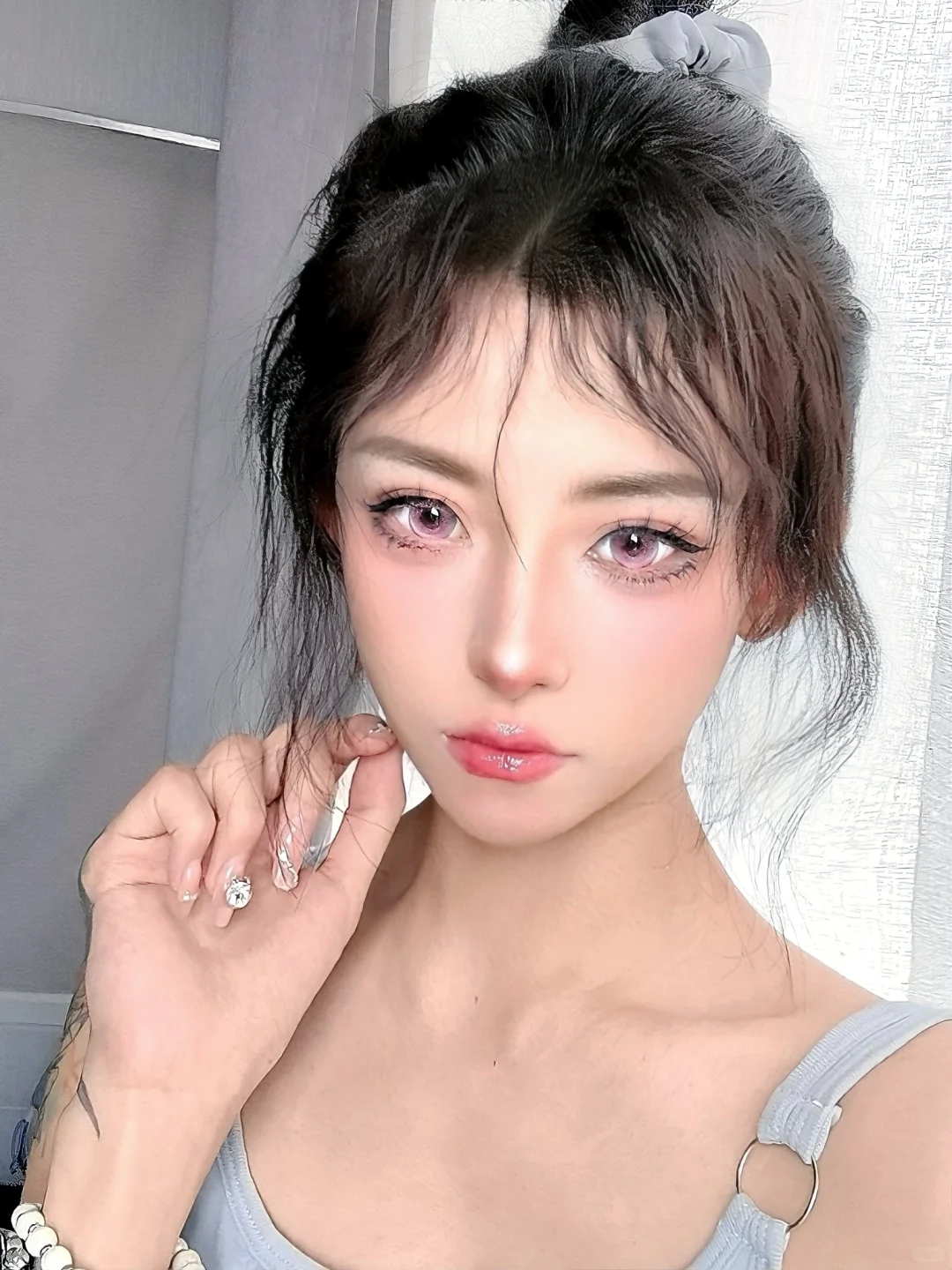 我本来是大美女！我自信的展现这非凡的美貌