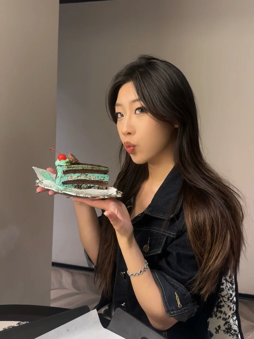 放一张美脸