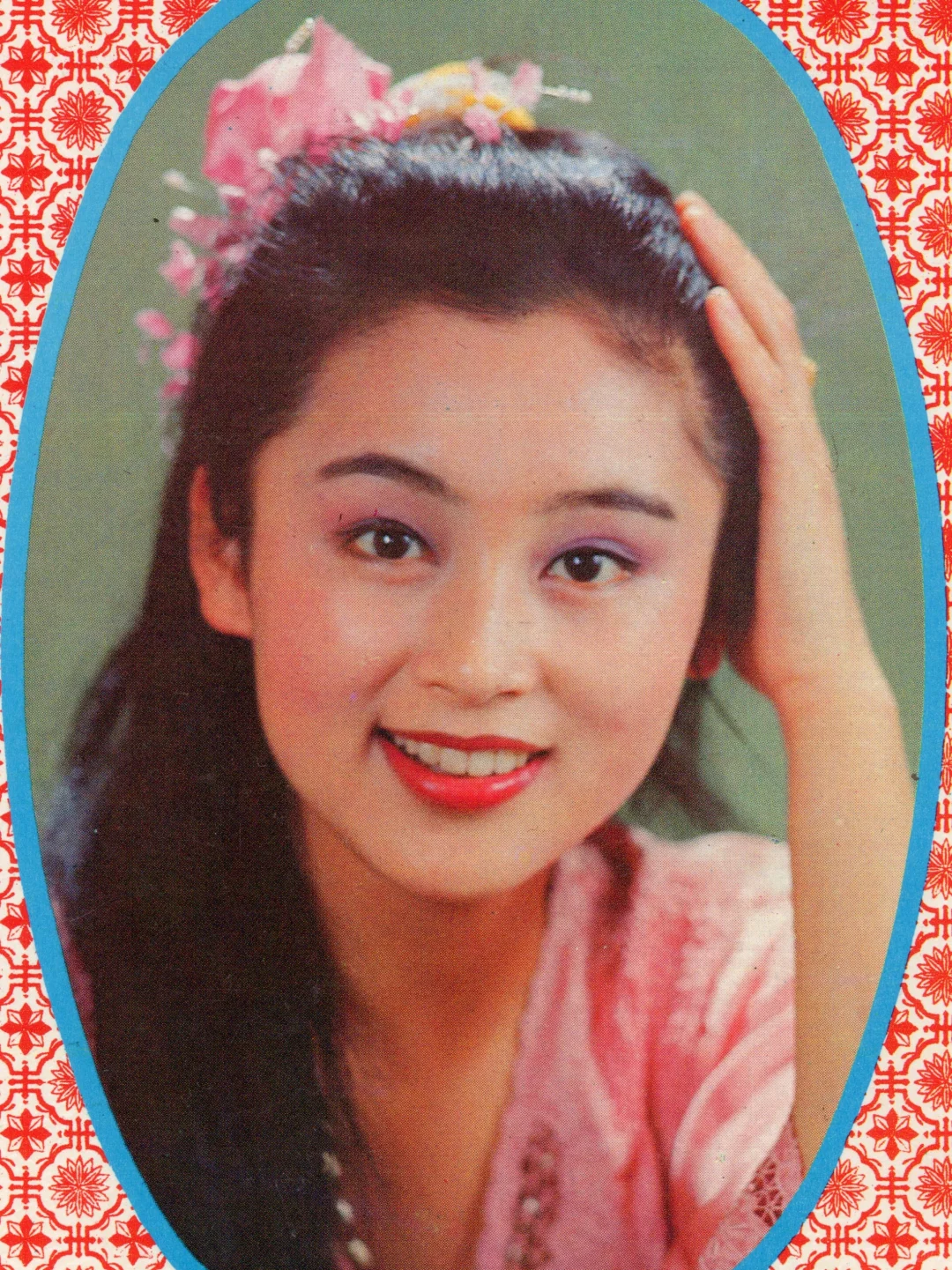 陈红年轻时有一种大气又娇憨的美