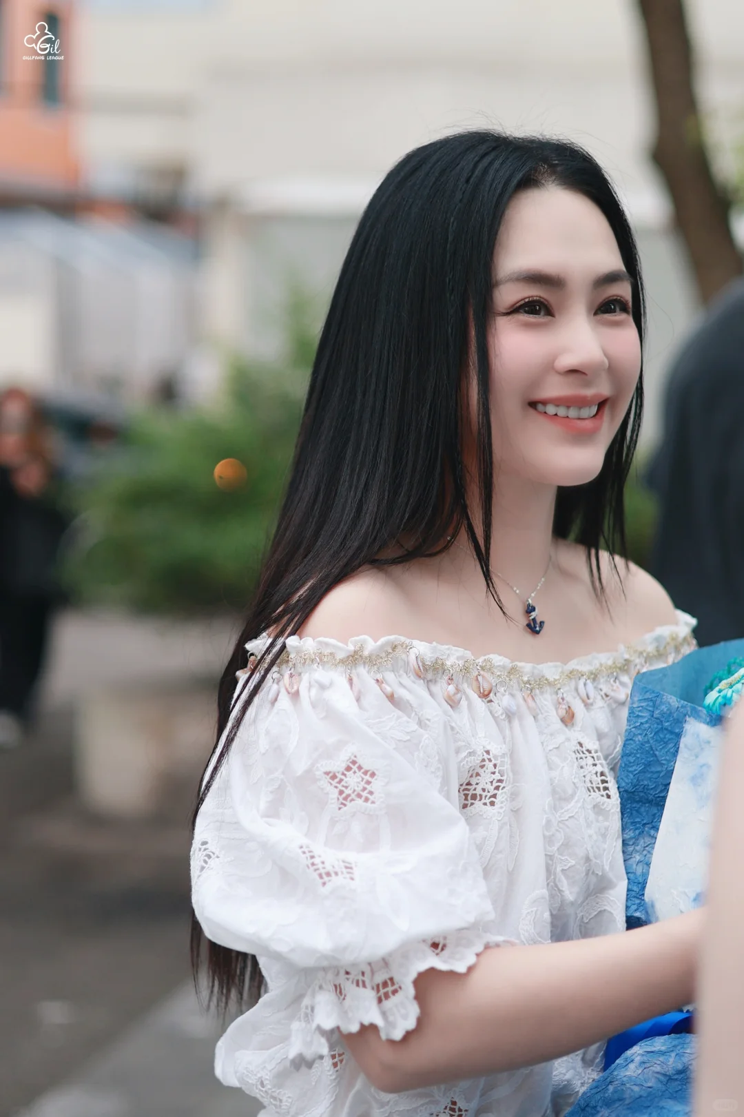 你的黑长直女友娇惊喜现身