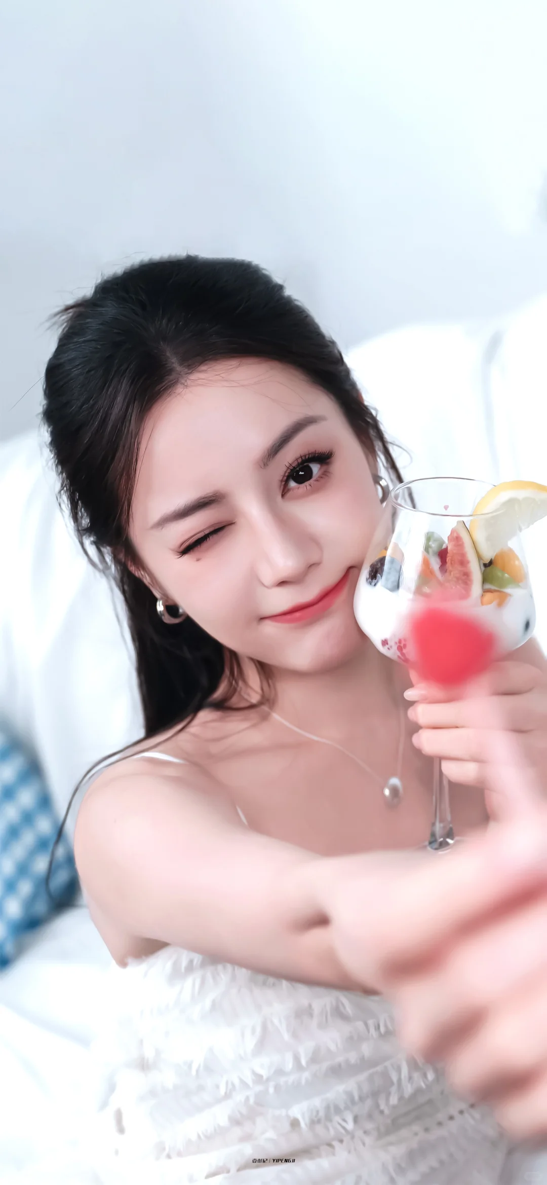 你的壁纸该换了🫰