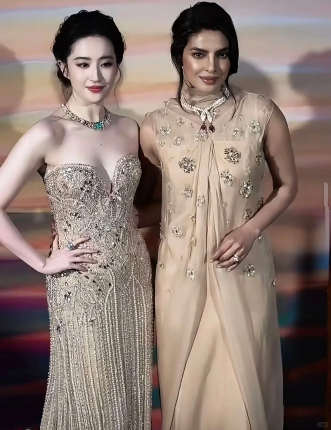 中世纪油画里的古典美人！