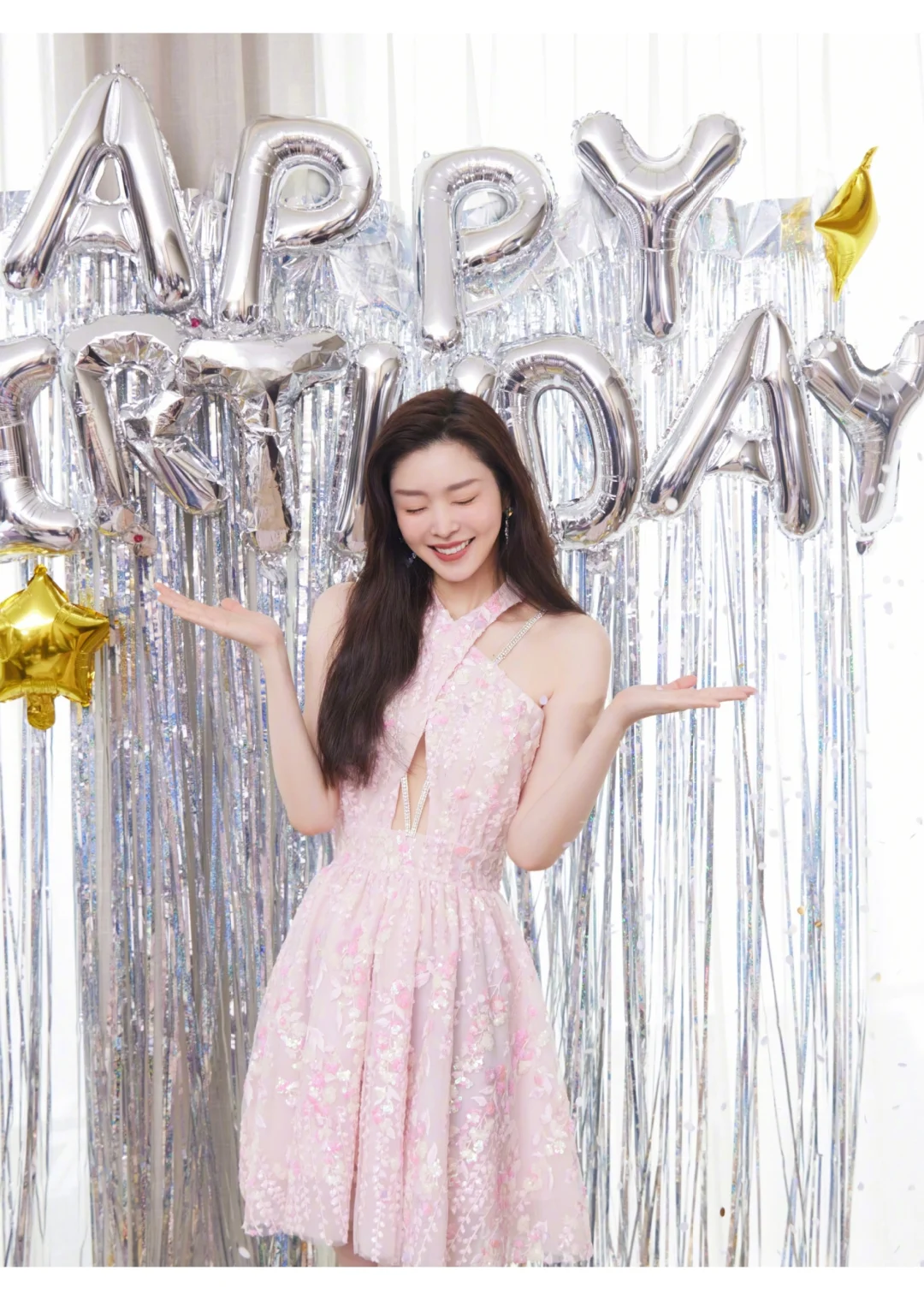 宋轶庆生🌹美丽如花，妩媚动人
