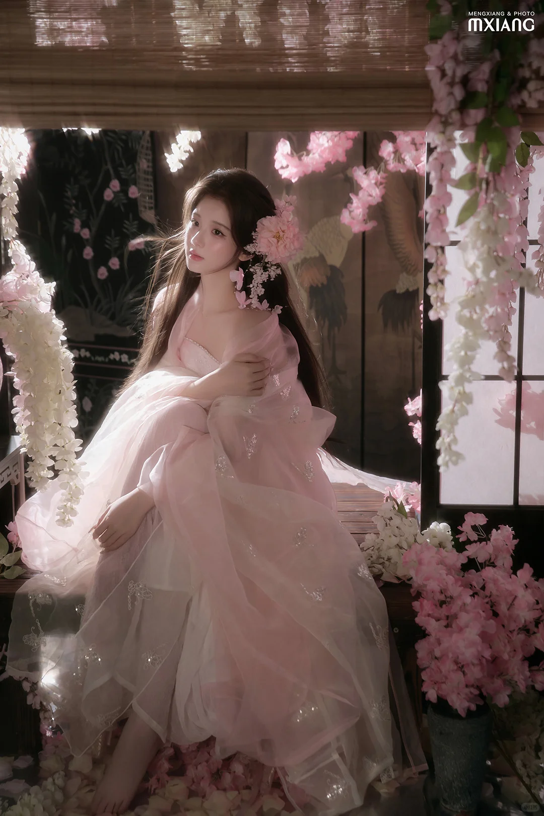 “晴光拂雪，桃映春诗”🌸｜清冷感新中式📷