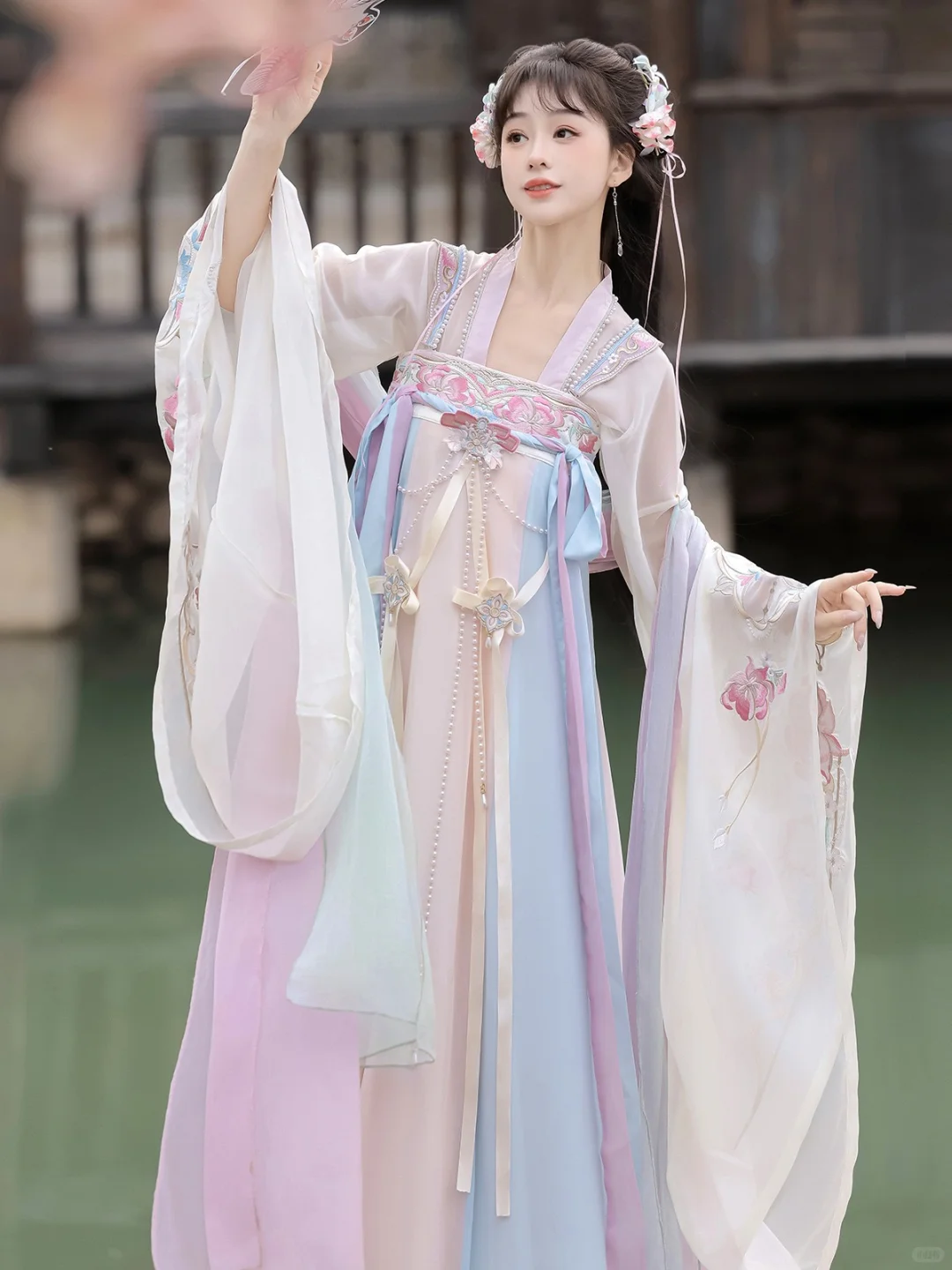 一眼惊艳的齐胸汉服，粉蓝配色～
