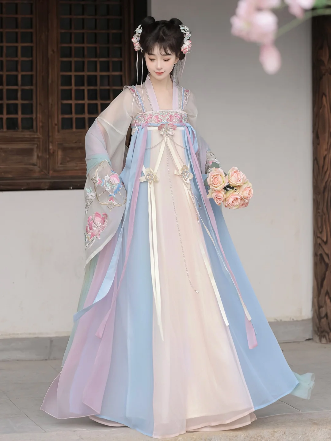 一眼惊艳的齐胸汉服，粉蓝配色～