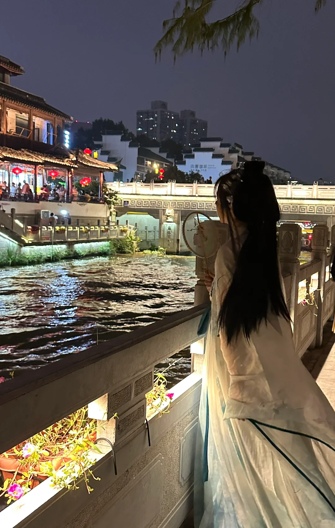 在秦淮河穿汉服拍照真的很出片！！