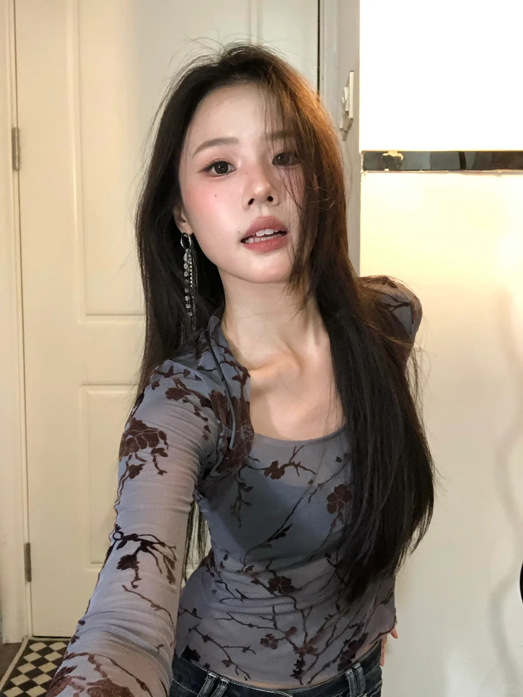 有点建模脸的意思了