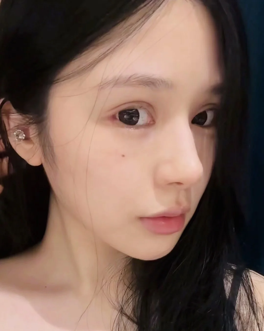 这素颜谁看了不说一句牛！