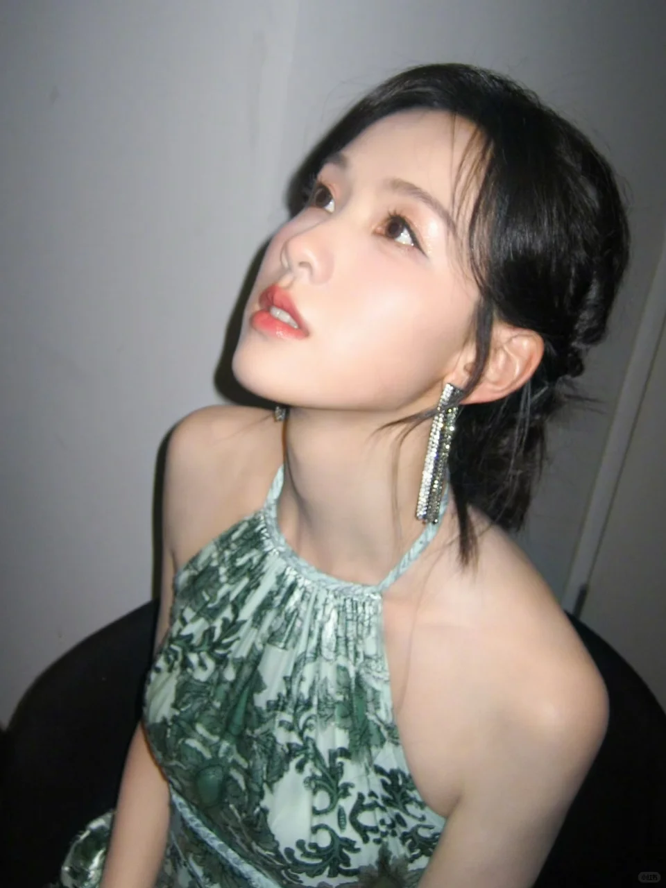 我老天奶！！她怎么美成这样了