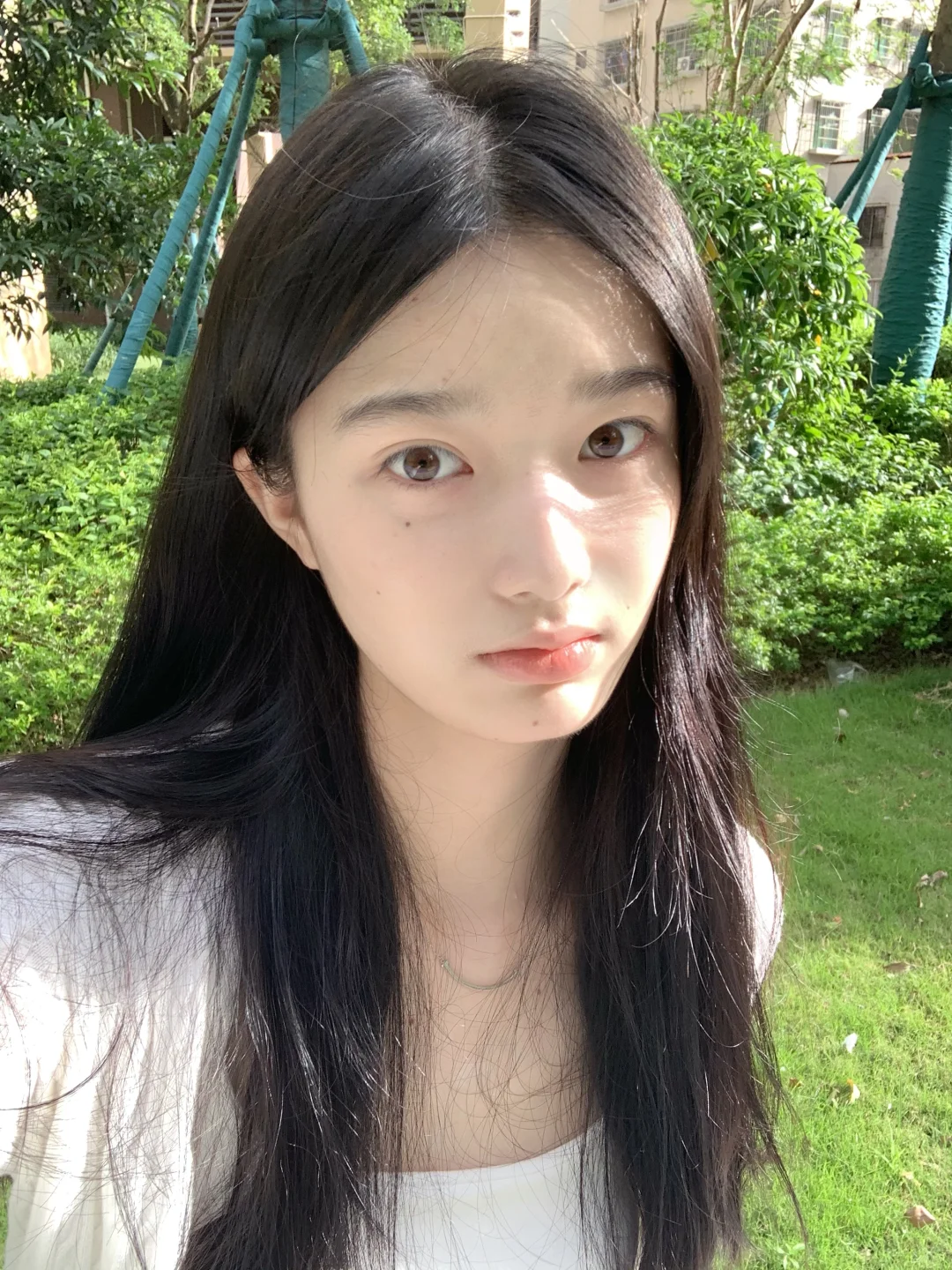 被阳光偏爱的素颜