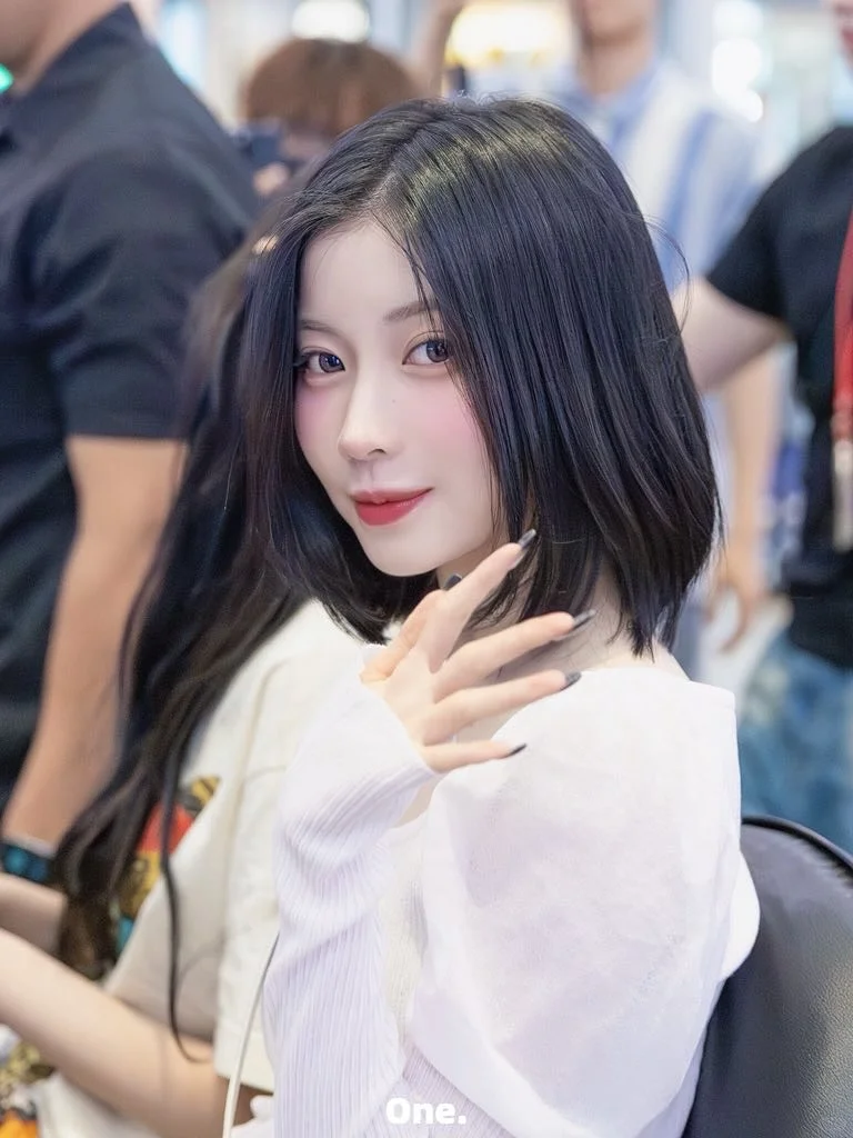 ASA机场街拍私服💖美到令人挪不开视线❗