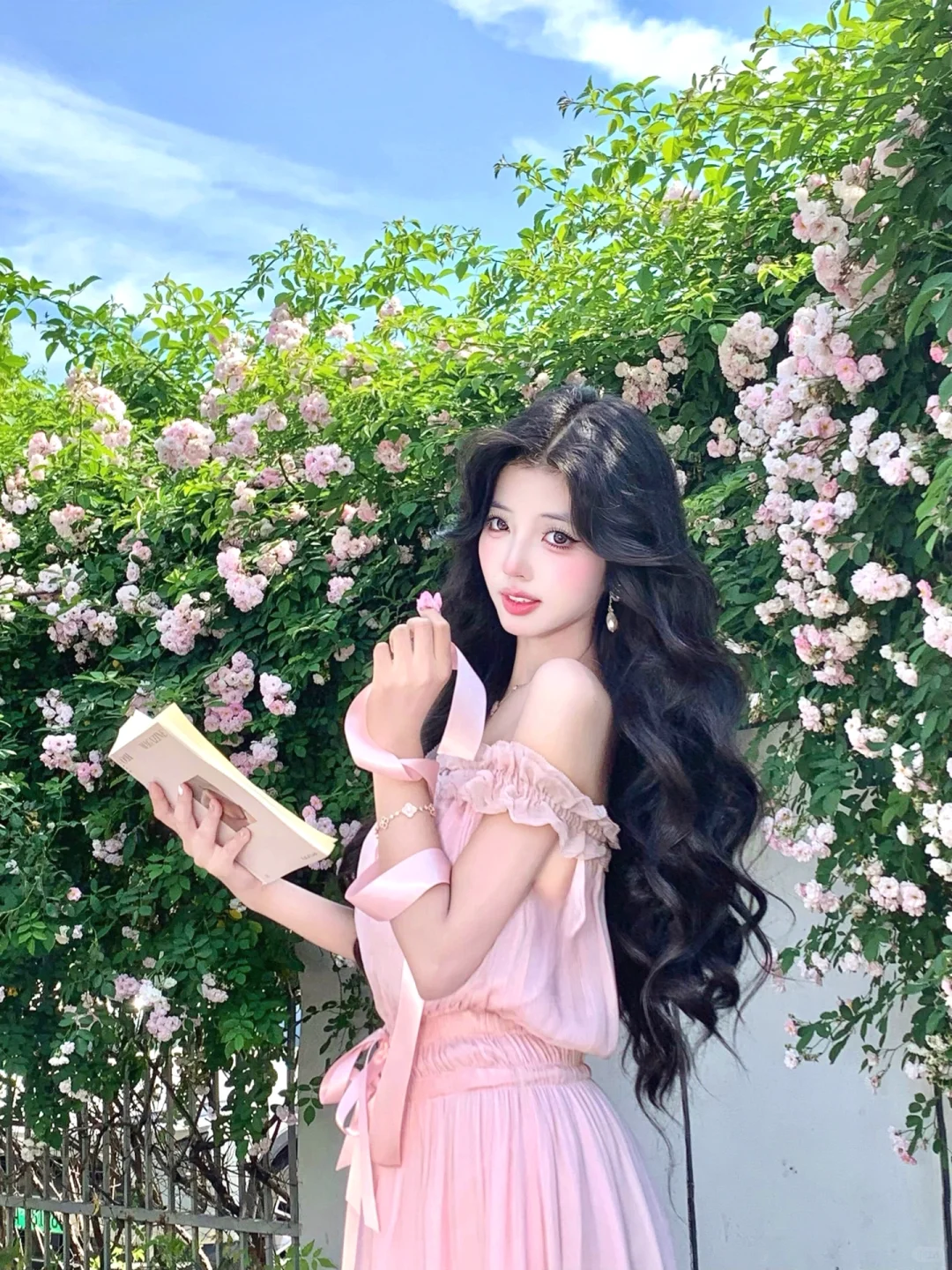 🌸₊⊹˚ 𝘈𝘳𝘰𝘮𝘢 𝘰𝘧 𝘷𝘪𝘰𝘭𝘦𝘵 ‧₊˚