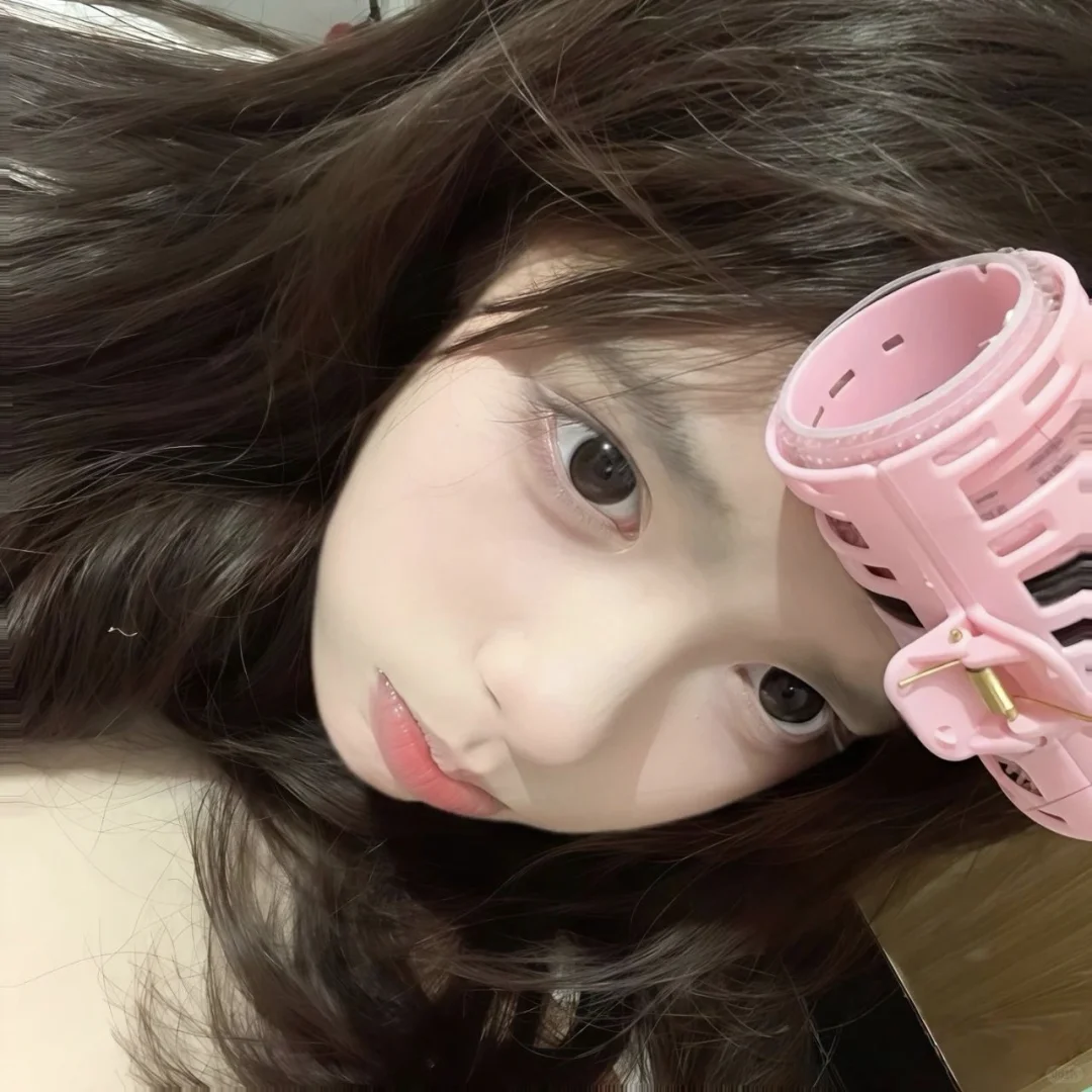 𝑾𝒆𝑪𝒉𝒂𝒕俏皮可爱感女头