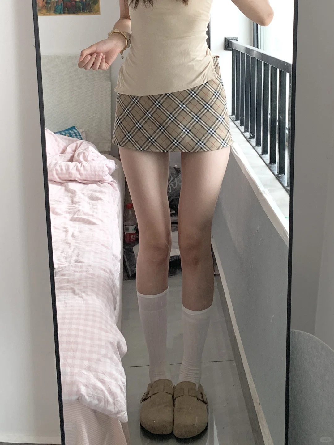 老婆们应该选哪双袜子🧦
