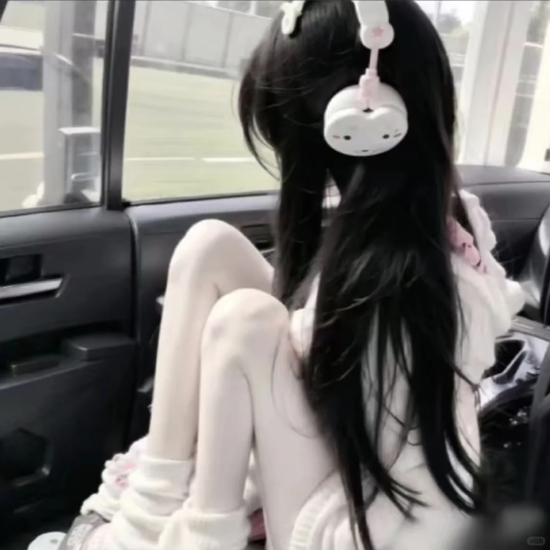 白色调真人女头（杂）