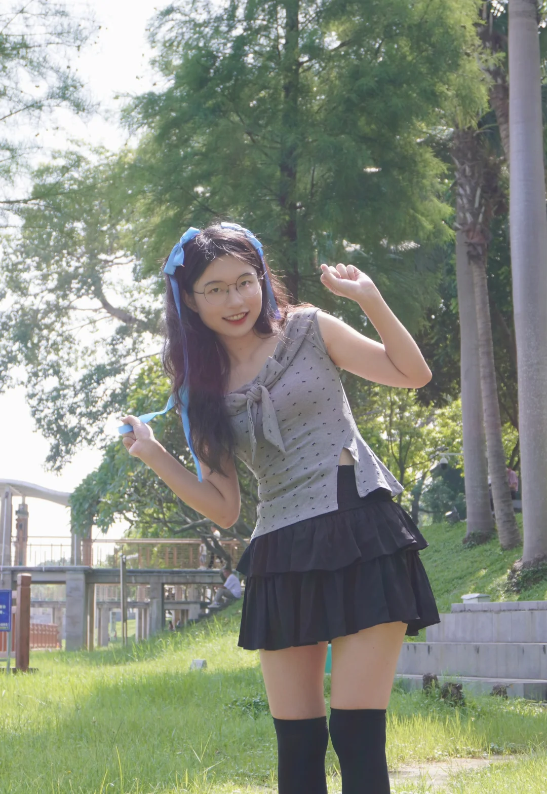 阳光下的女孩☀️