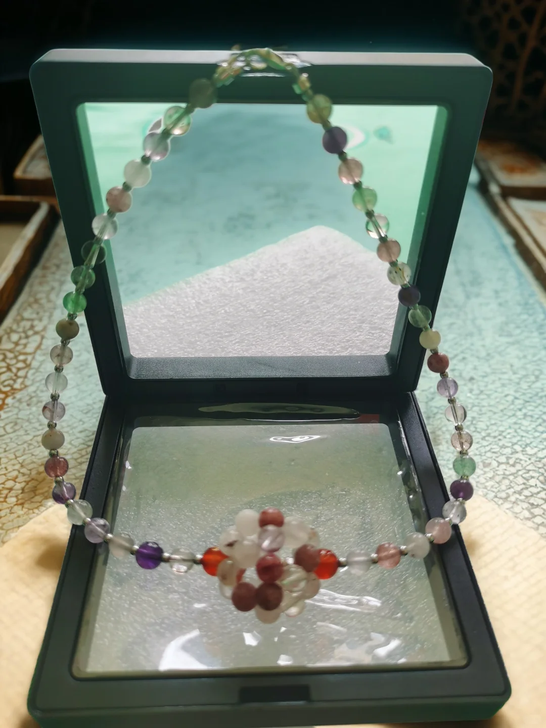 纯天然水晶锁骨链：颈间流转的璀璨诗篇