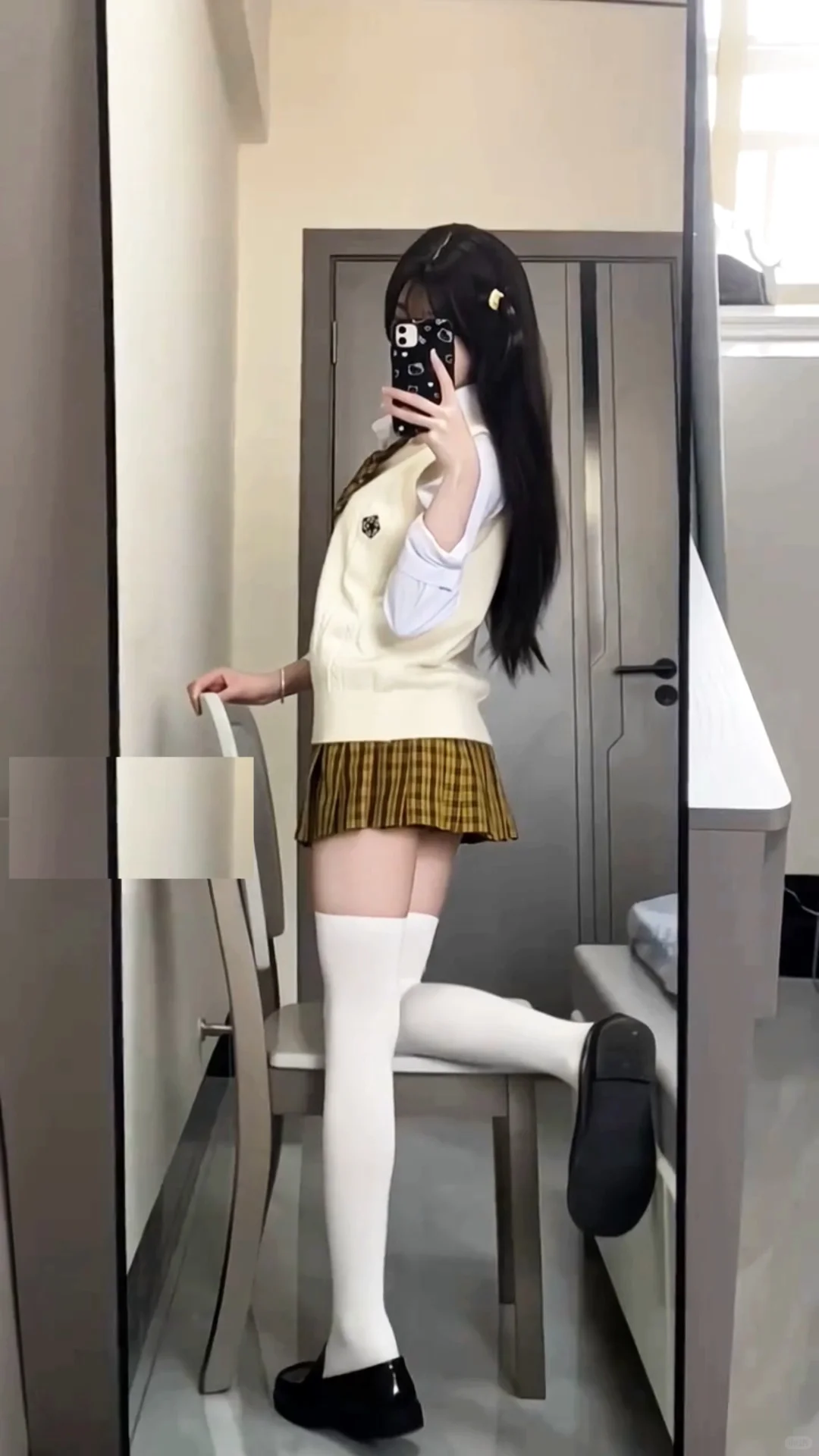 突然又喜欢及膝袜了