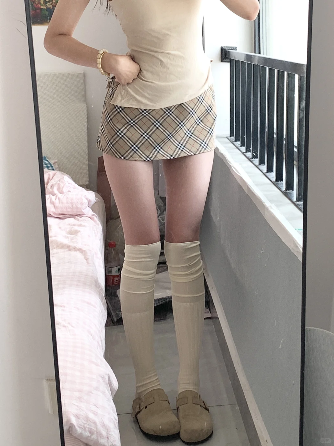 老婆们应该选哪双袜子🧦