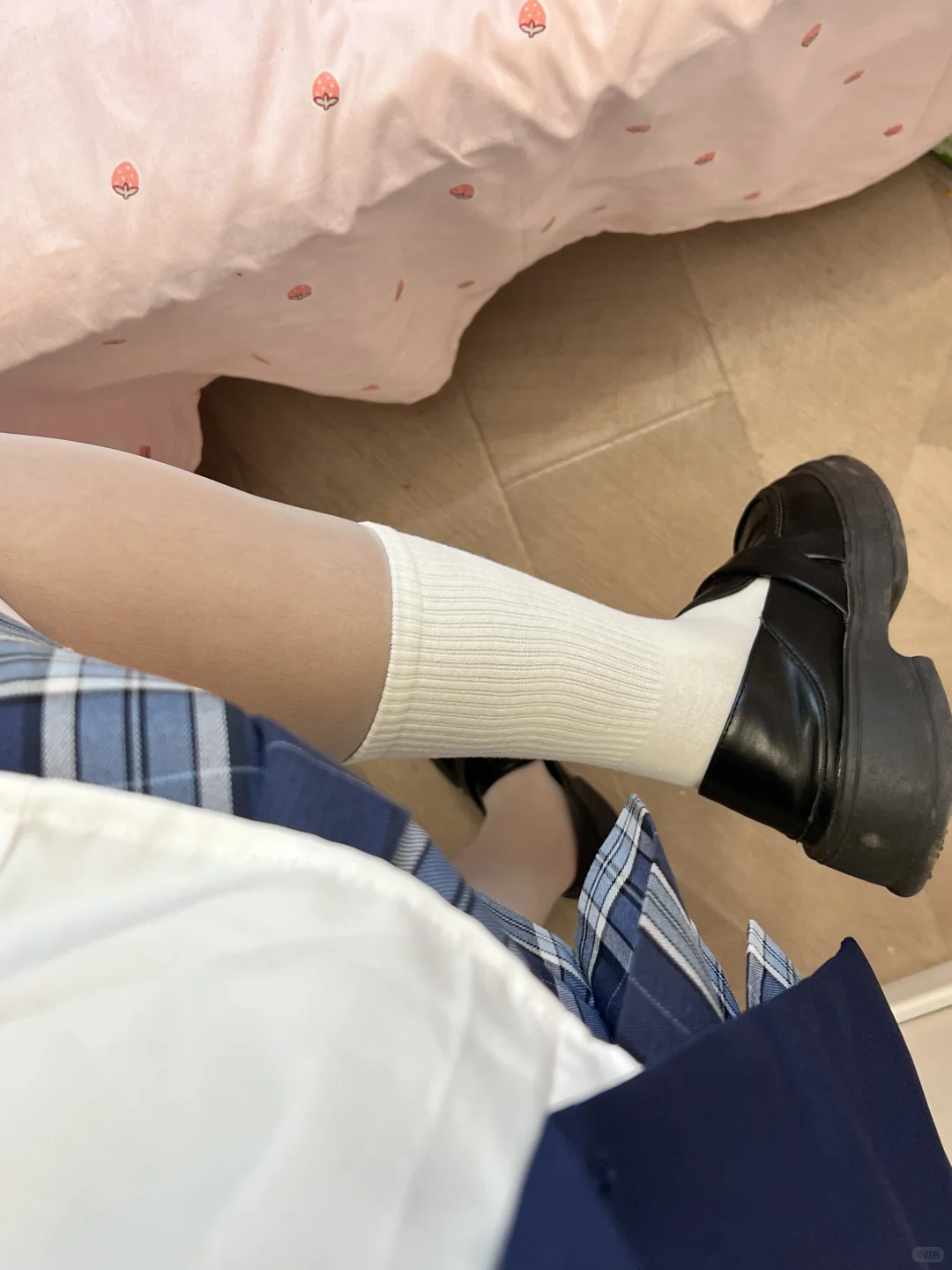第一次穿jk长筒袜～2.2💰