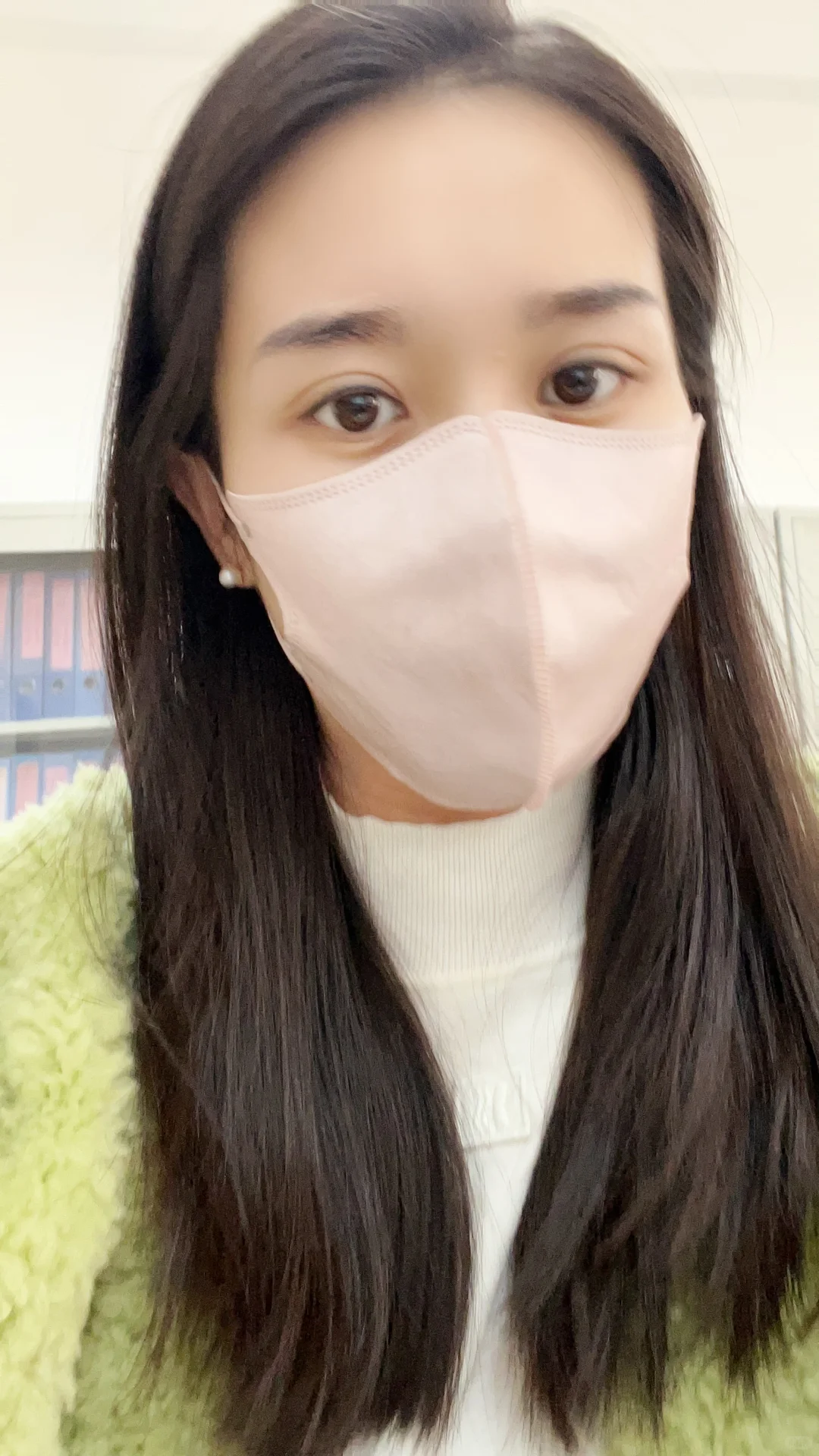 今天做素颜美女