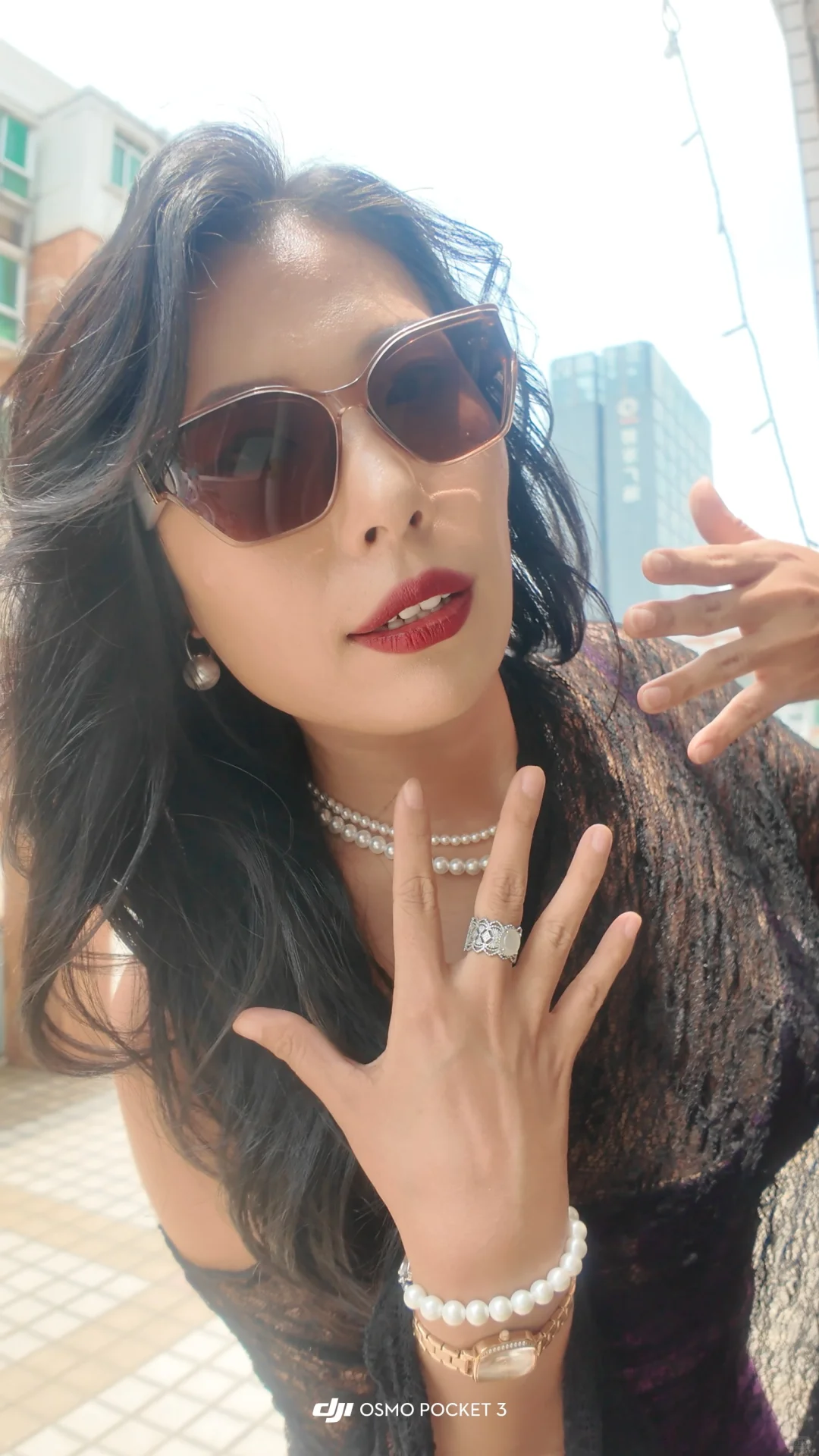 有没有人喜欢自信又会赚钱的妈咪呢？