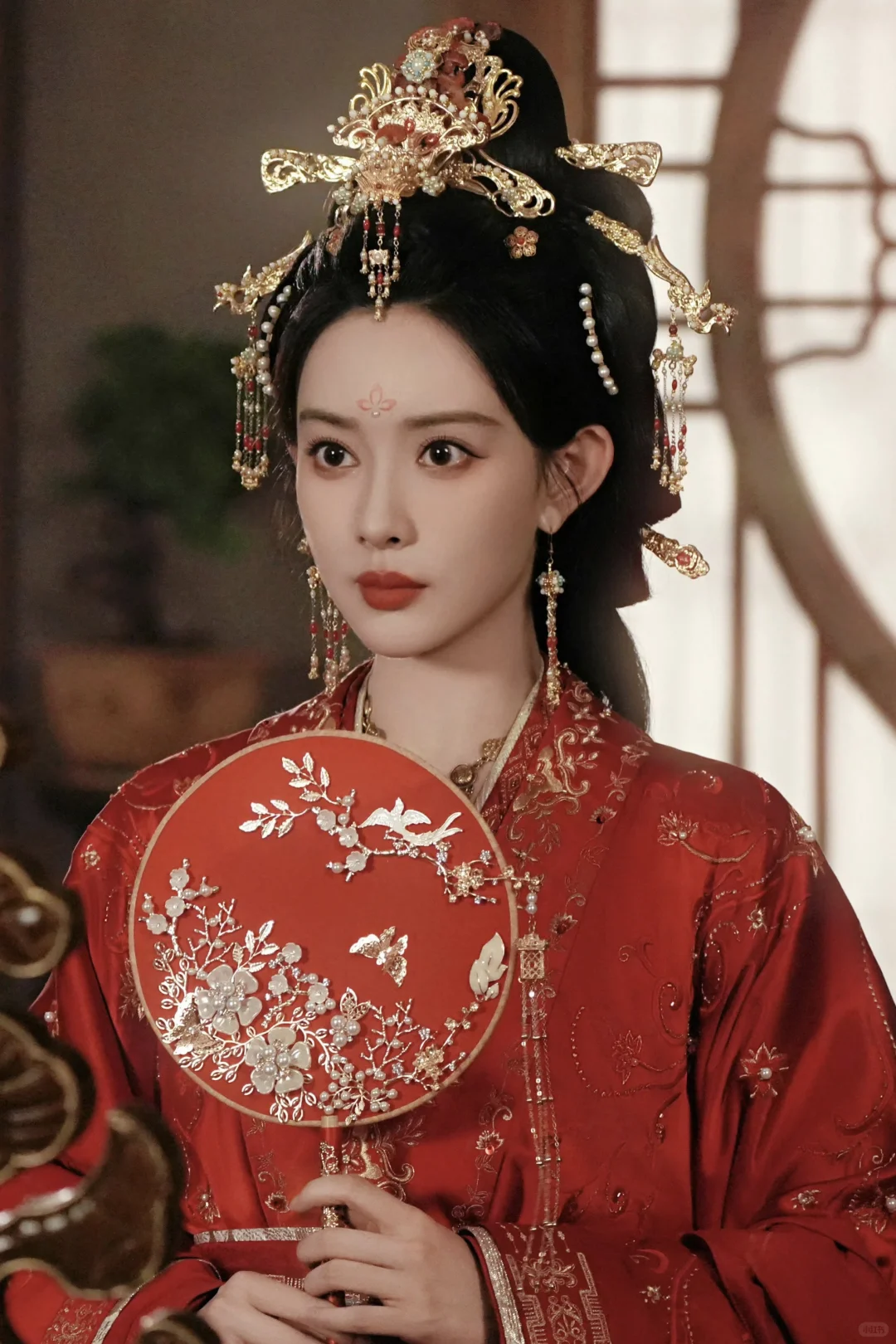 「桃花映江山」姜桃花红色婚服衣橱⑥