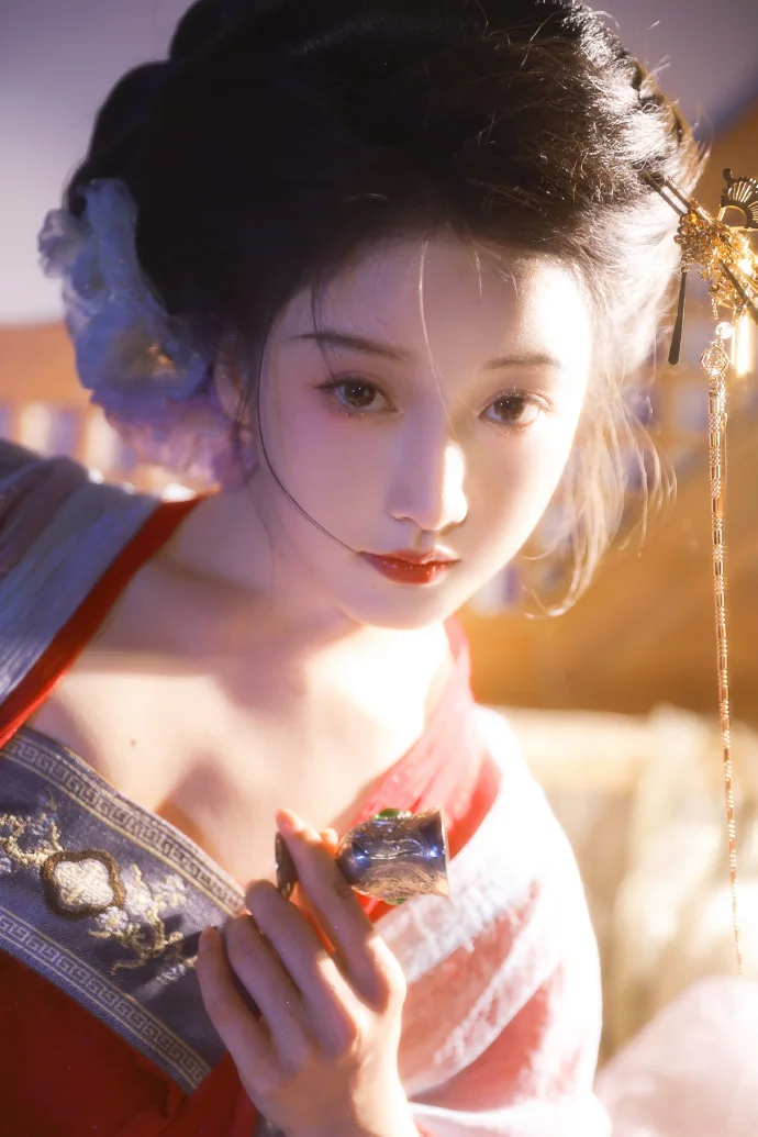 姜贞羽
