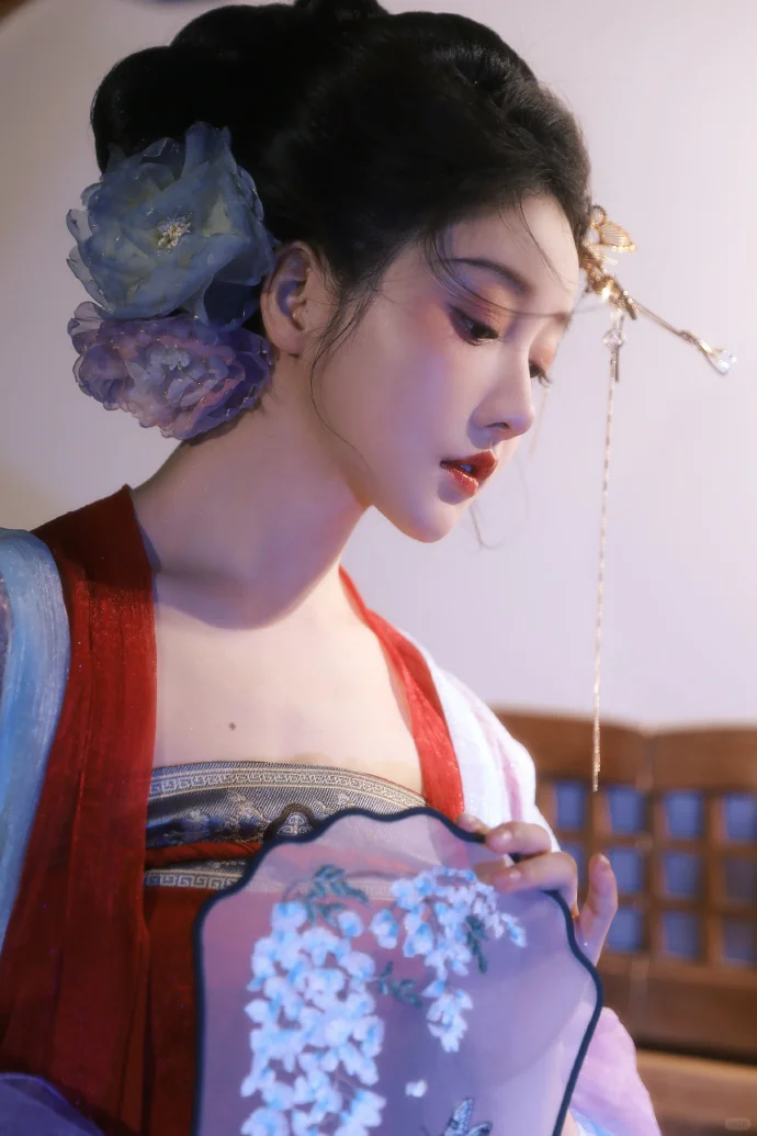 姜贞羽