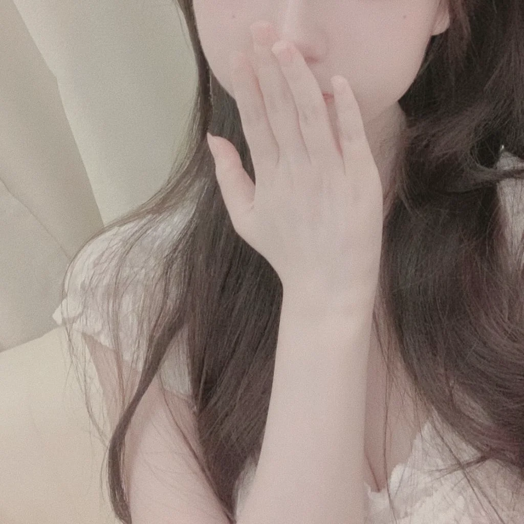 少女 右滑原图