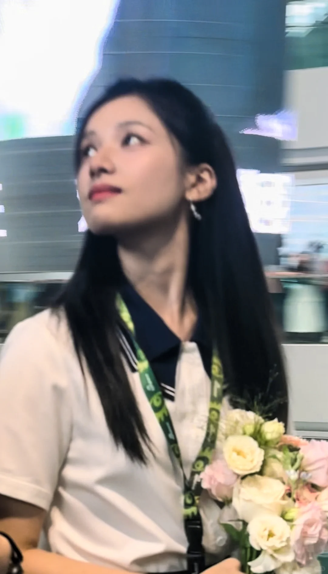 在我面前出现一张毫无死角的美脸🥹
