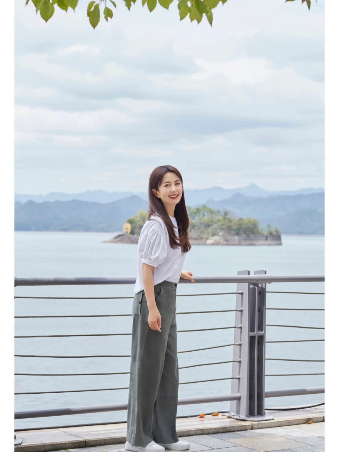 女神杨童舒，天然去雕饰，青春常在，纯天然美
