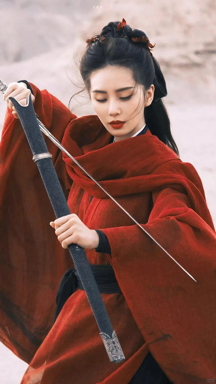 女生也能酷！帅！飒！来自刘诗诗的古装美学！