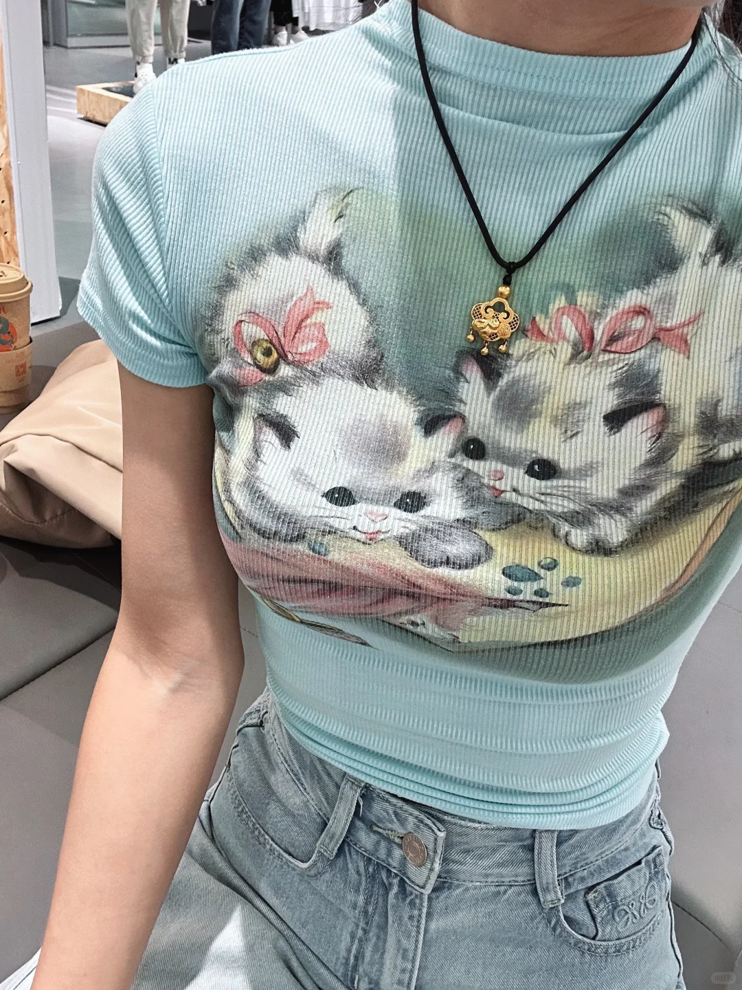 保持美丽的秘诀 以前是早睡 现在是修图