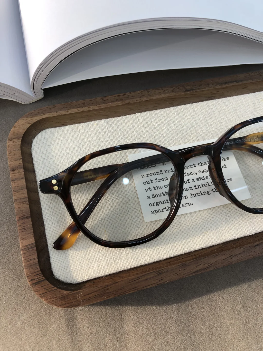 方圆脸天菜眼镜👓素颜也太美啦！！