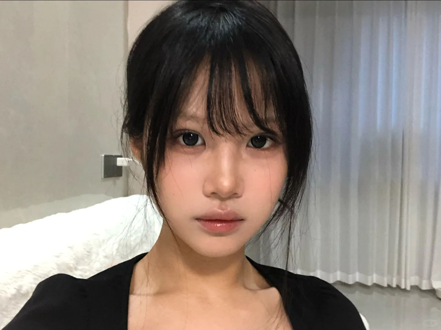 方圆脸大鼻头妹子就这样水灵灵的换头韩女