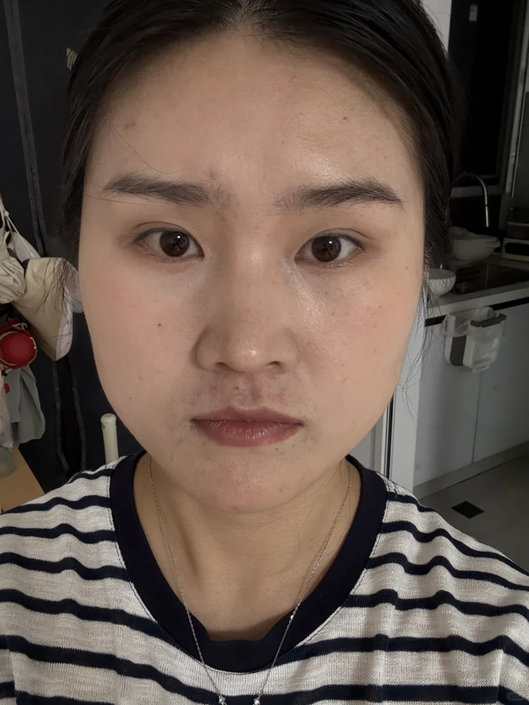 这个脸型怎么化妆，有可以参考的博主吗