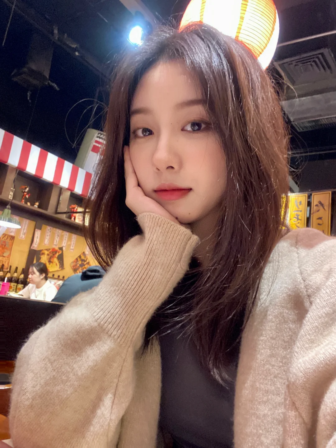 03女大 室友说我长了张上镜漂亮的脸🥰🥰