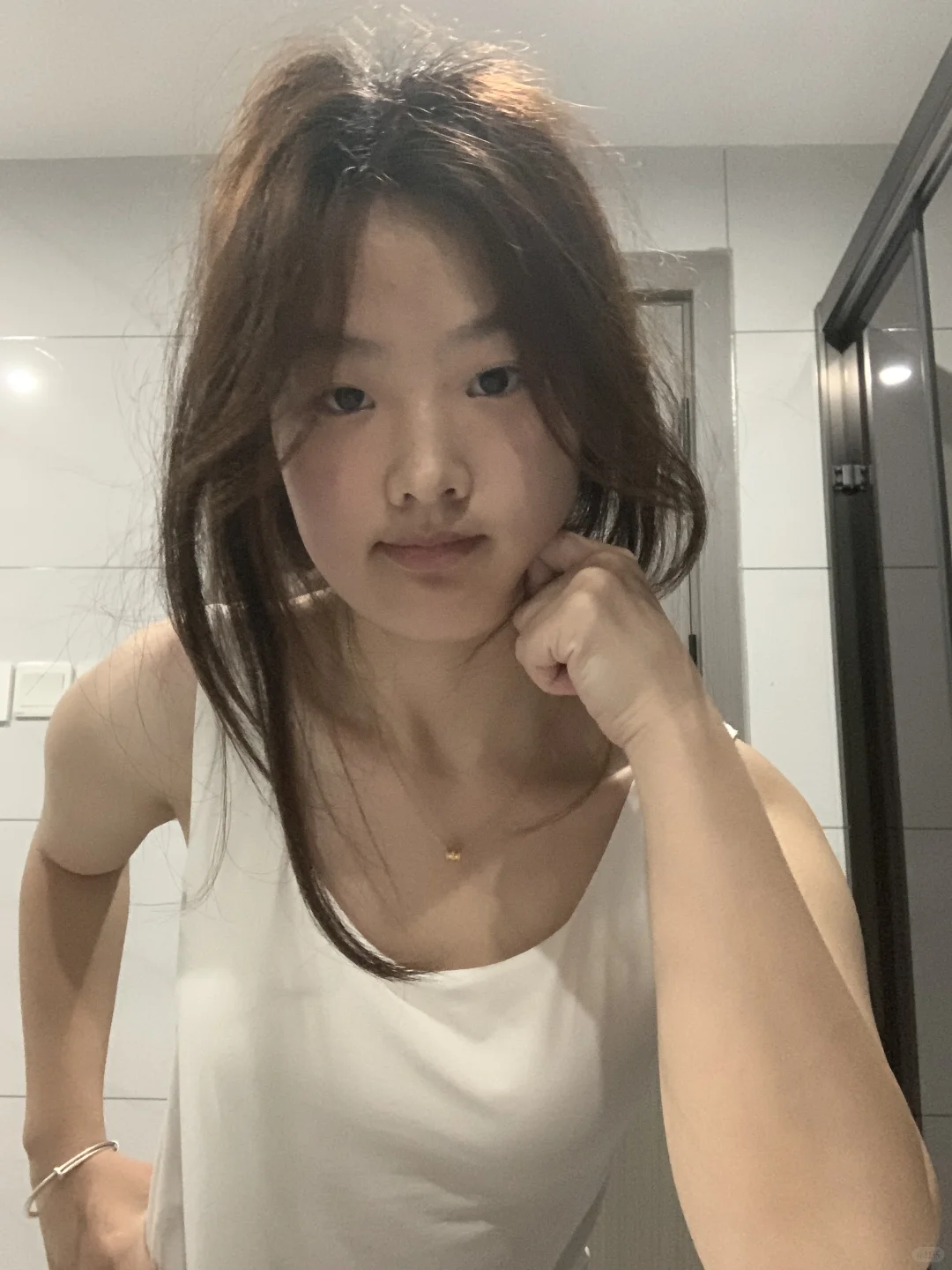 化妆一般 但素颜很美