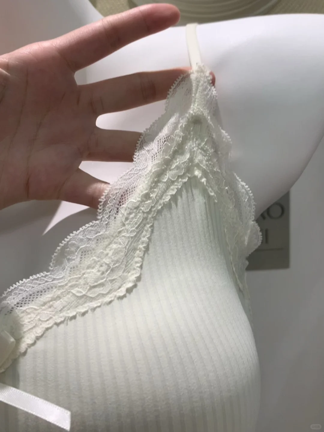 小胸终于买到合适的吊带啦！超舒服还遮副乳