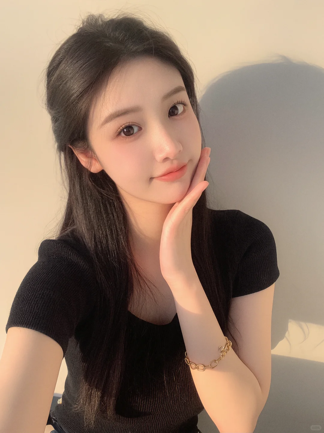 今天化了半小时的妆，可还行？姐妹们