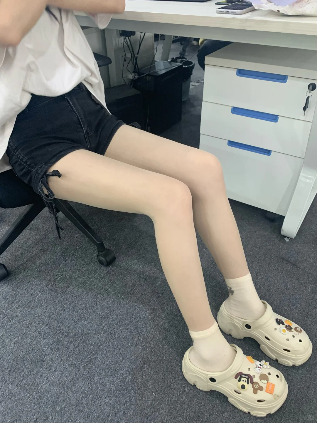 大学生这么穿出去会不会被人蛐蛐啊？