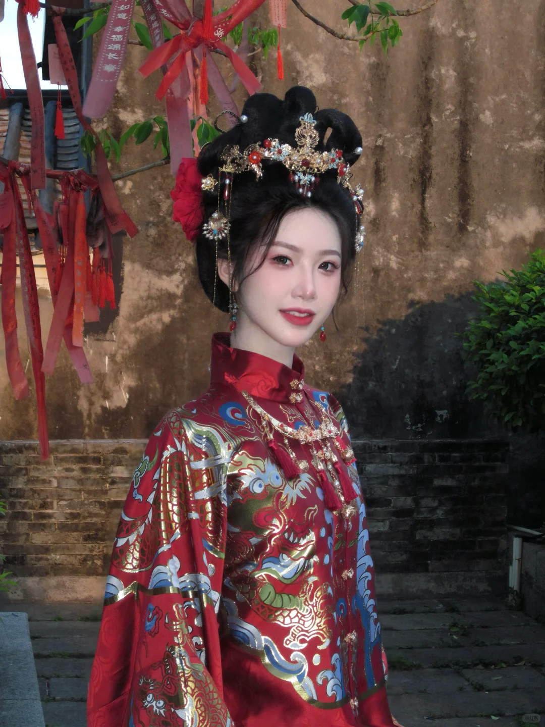 明制红色贵女