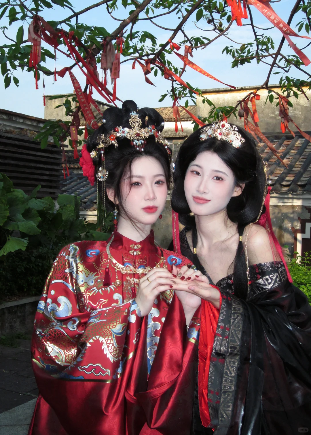 明制红色贵女