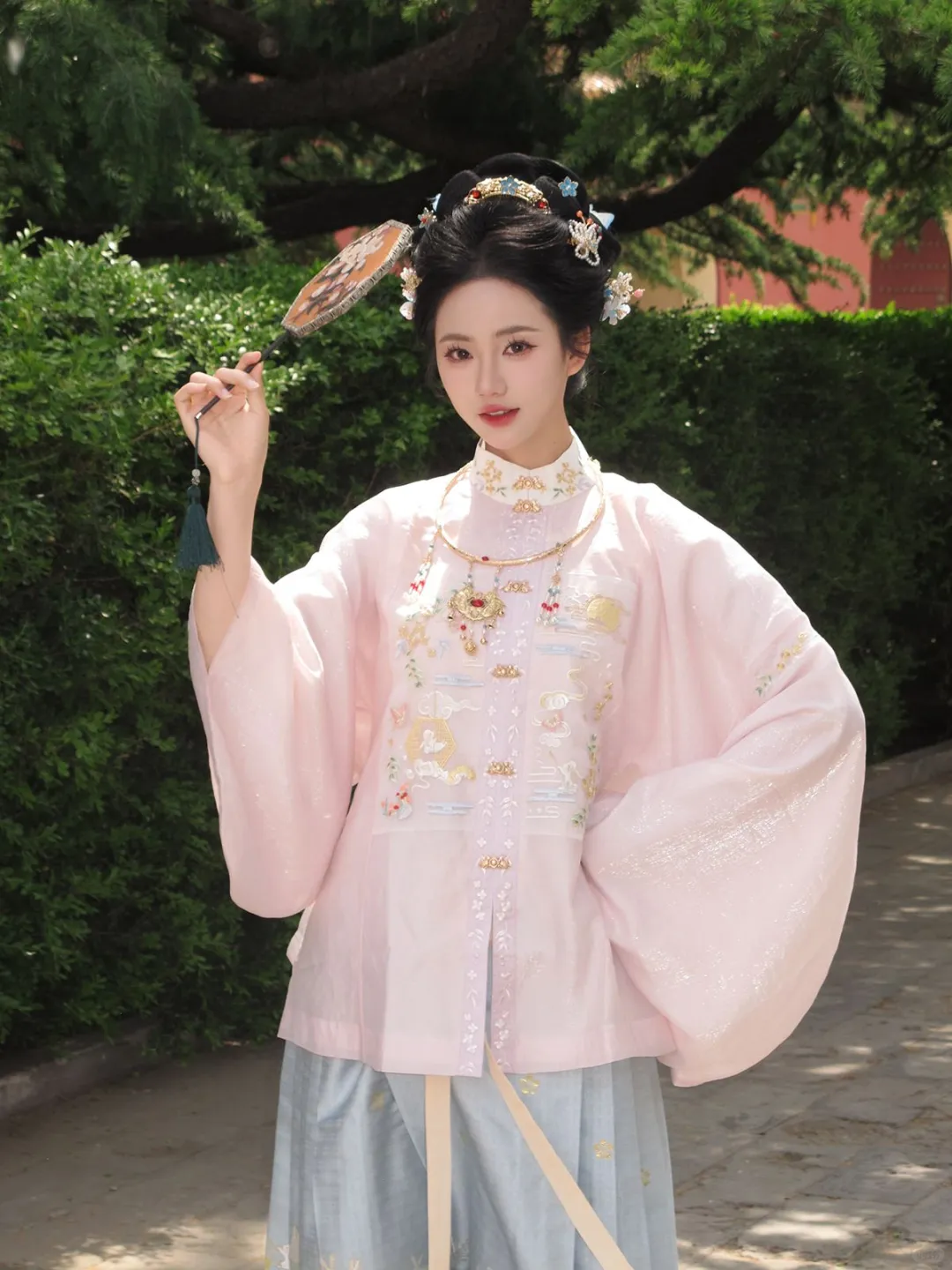 在北京拍的粉色明制贵女也太出片了吧~
